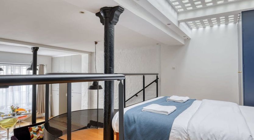 Photo of Parisienne Splendour