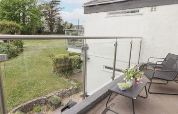 26 Coedrath Park Holiday Home