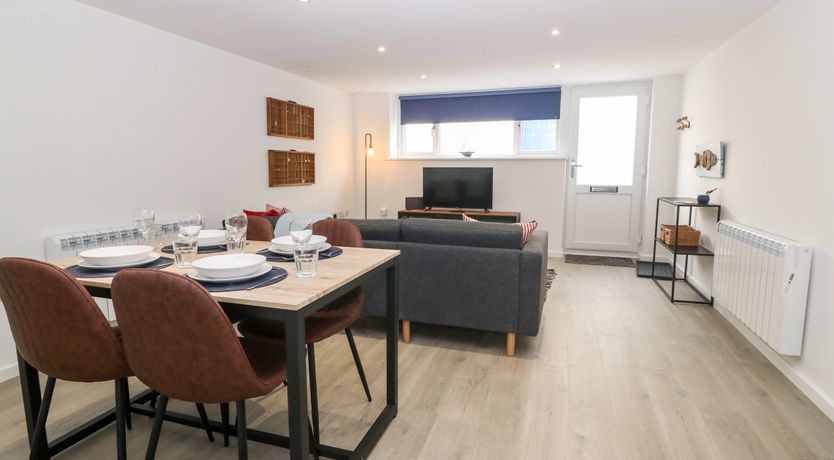 Photo of 2 Dew Street