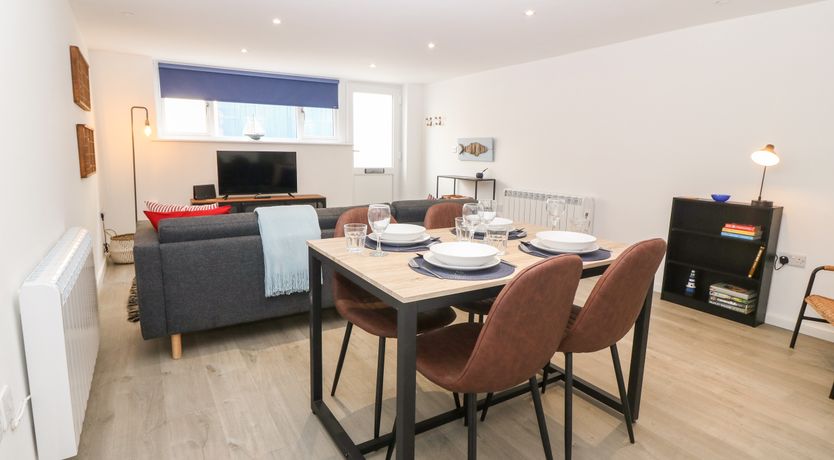 Photo of 2 Dew Street