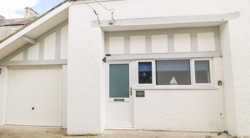 Photo of 2 Dew Street