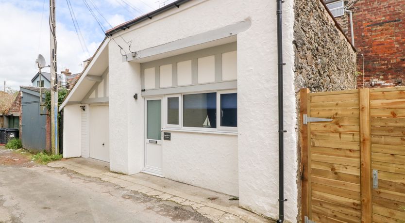 Photo of 2 Dew Street