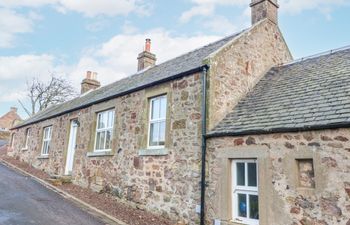 8 Barney Mains Cottage Holiday Home