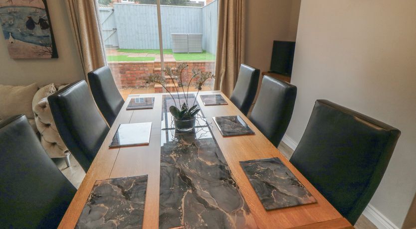 Photo of 25 Victoria Park Avenue