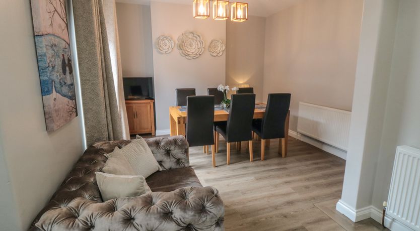 Photo of 25 Victoria Park Avenue