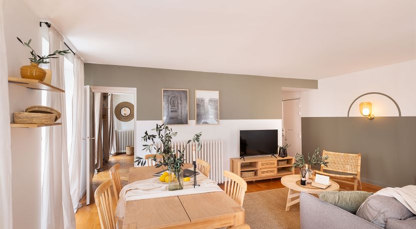 Photo of On the Boulevard