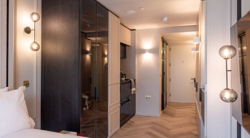 Photo of Elegance in London