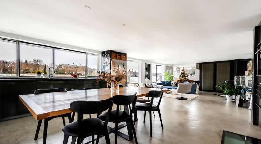 Photo of The French Twist