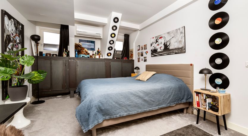 Photo of The French Twist