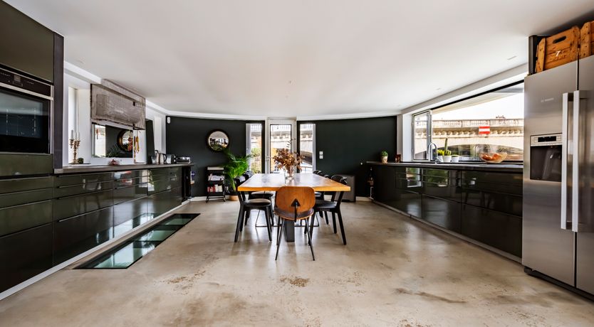 Photo of The French Twist