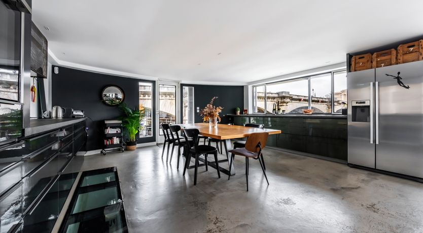 Photo of The French Twist