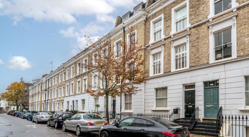 Photo of Earl's Charm