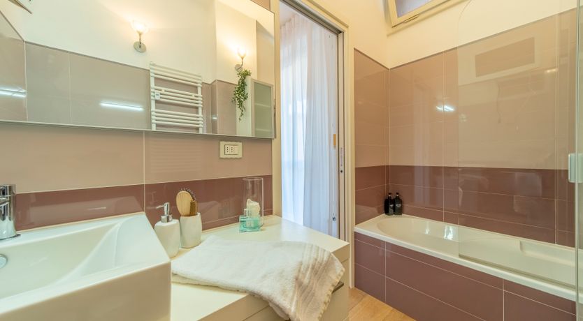 Photo of Florentine Glow