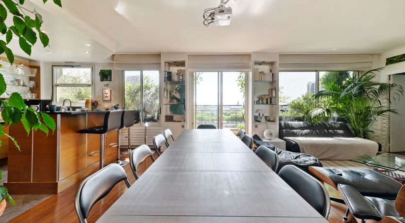 Photo of Parisian Grace