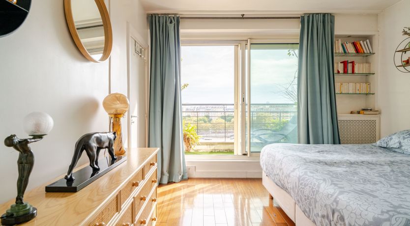 Photo of Parisian Grace