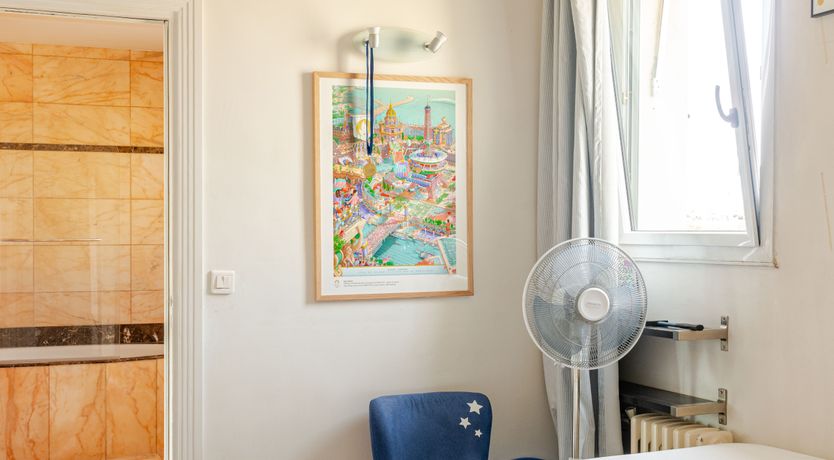 Photo of Parisian Grace