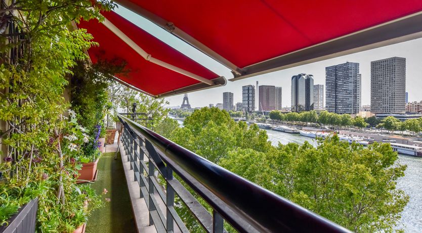 Photo of Parisian Grace