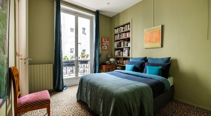 Photo of Parisian Grandeur