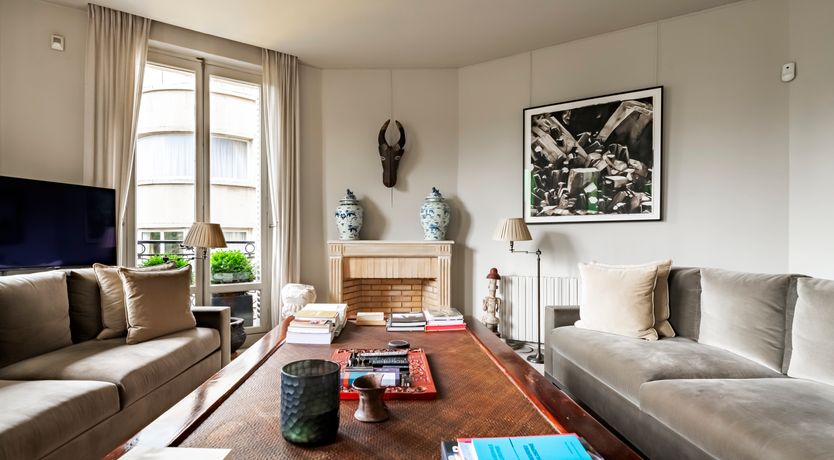 Photo of Parisian Grandeur