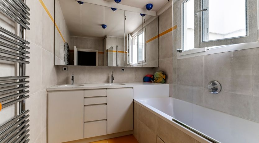 Photo of Parisian Passion