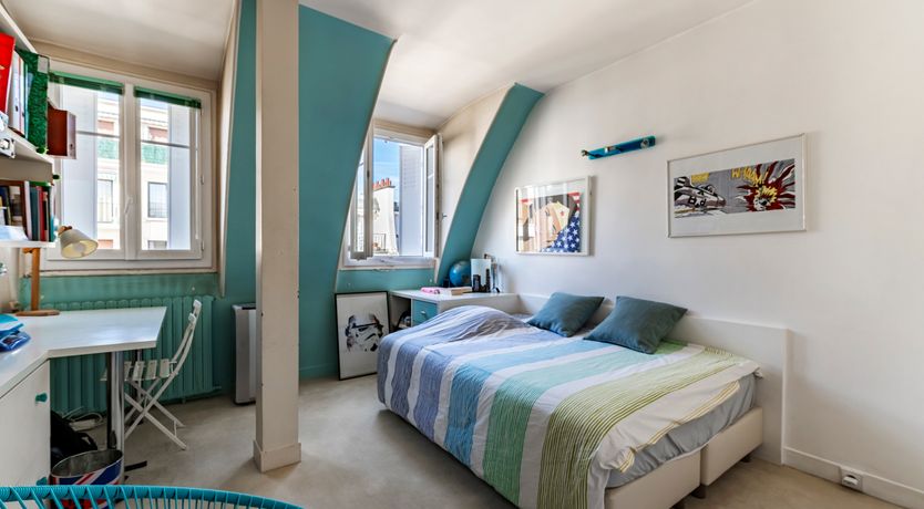 Photo of Parisian Passion