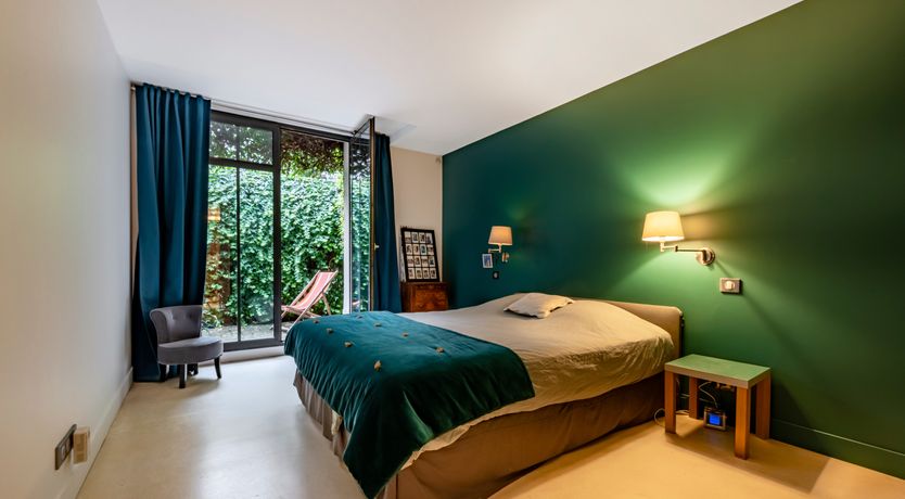 Photo of Master of Elegance