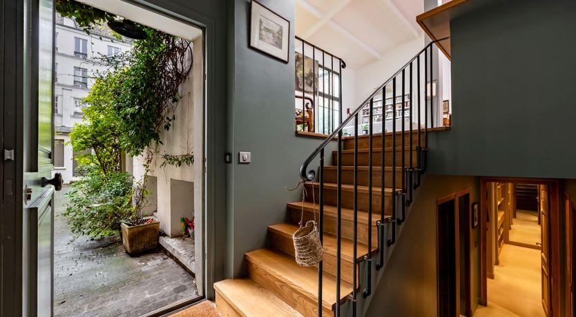 Photo of Master of Elegance