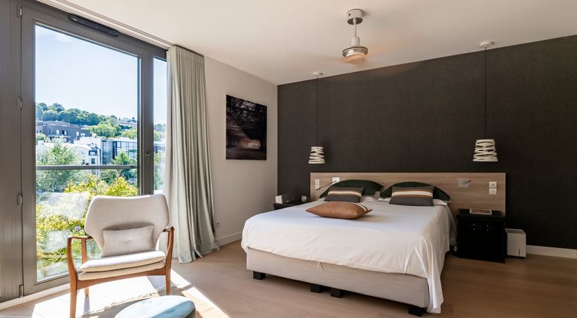 Photo of Riverside Residence