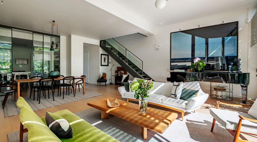 Photo of Riverside Residence