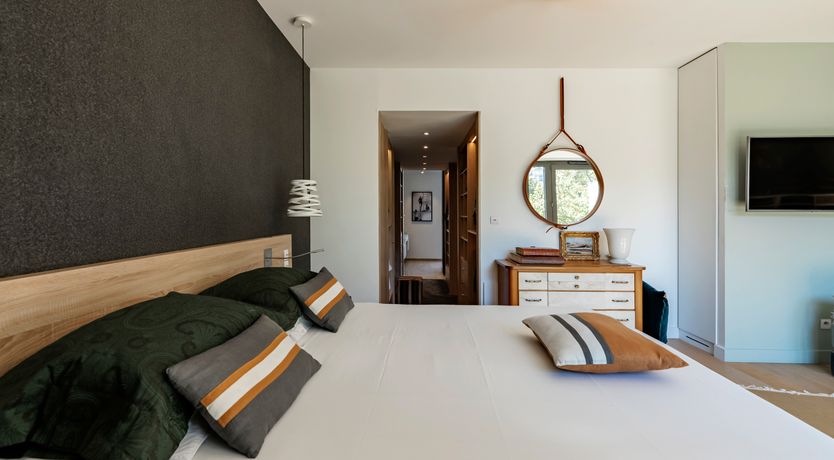 Photo of Riverside Residence