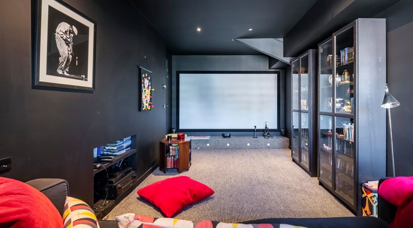 Photo of Riverside Residence