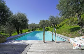 The Lake of Lombardy Holiday Home
