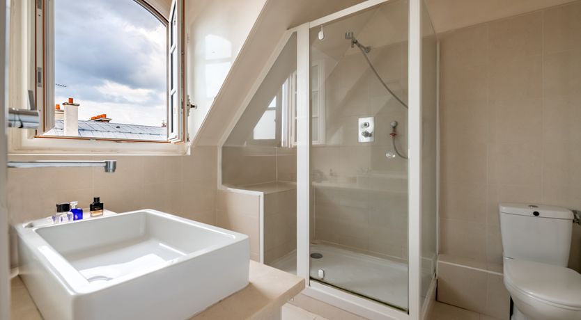 Photo of Sleek & Chic