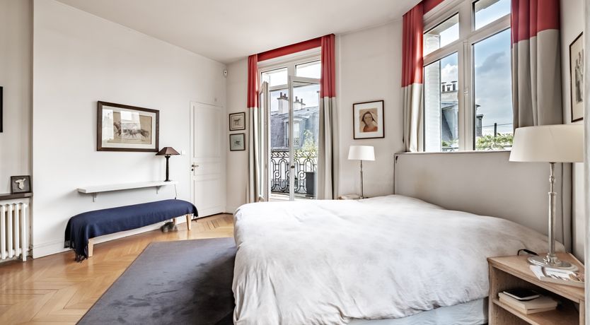 Photo of Sleek & Chic