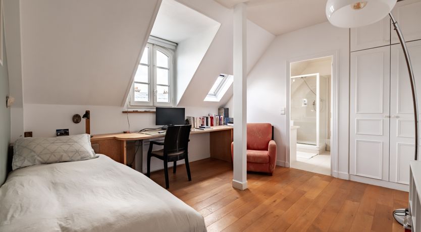 Photo of Sleek & Chic