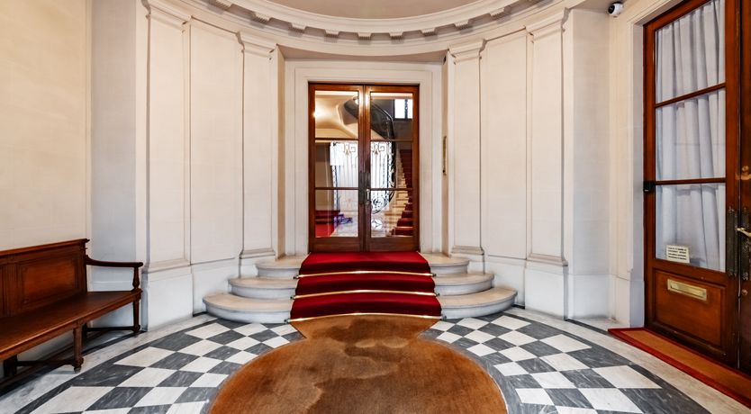 Photo of Sleek & Chic