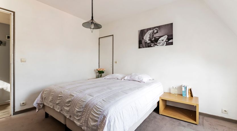 Photo of The Eiffel Outlook