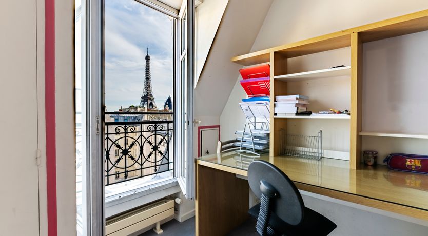 Photo of The Eiffel Outlook