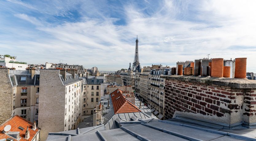 Photo of The Eiffel Outlook