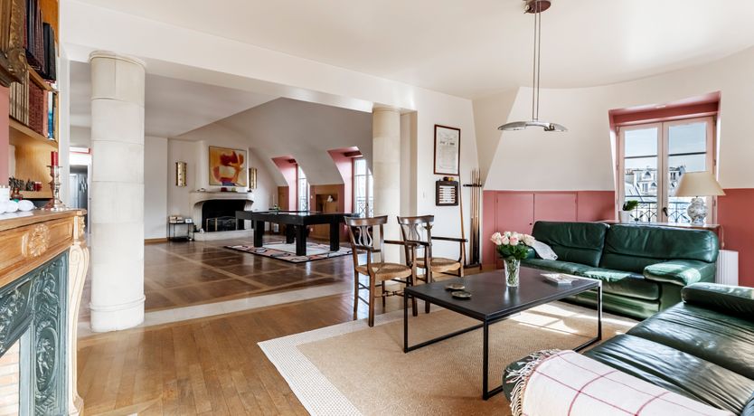 Photo of The Eiffel Outlook