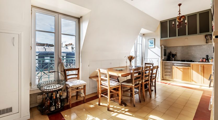 Photo of The Eiffel Outlook