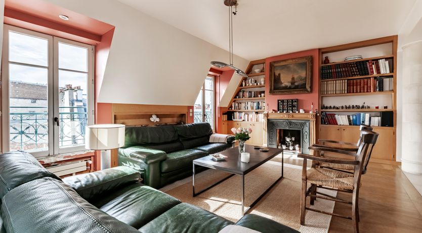 Photo of The Eiffel Outlook