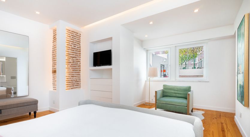 Photo of The Peach Pineapple