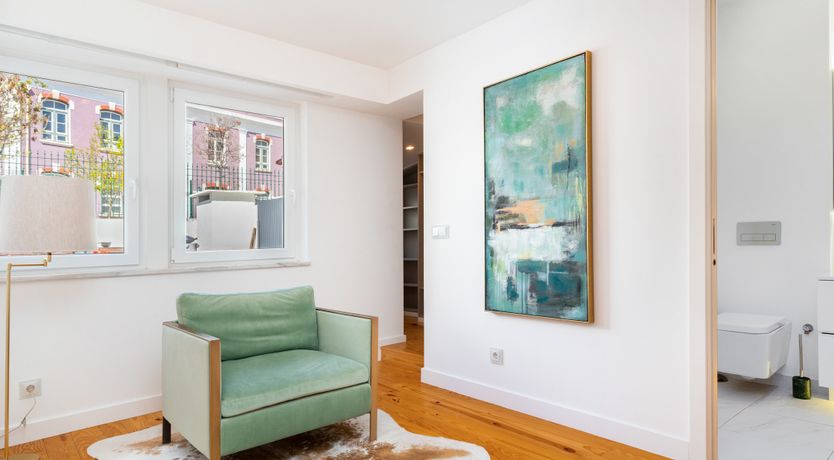 Photo of The Peach Pineapple