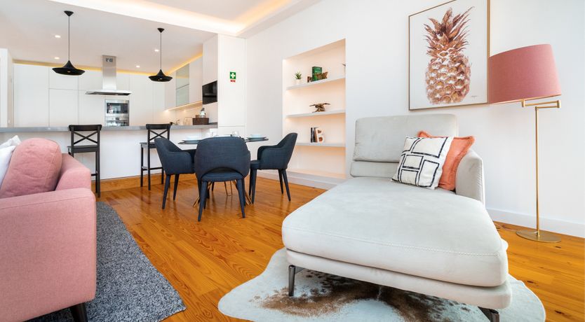 Photo of The Peach Pineapple