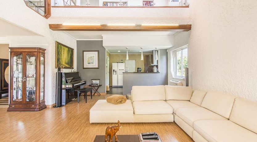 Photo of Caught By The Ocean