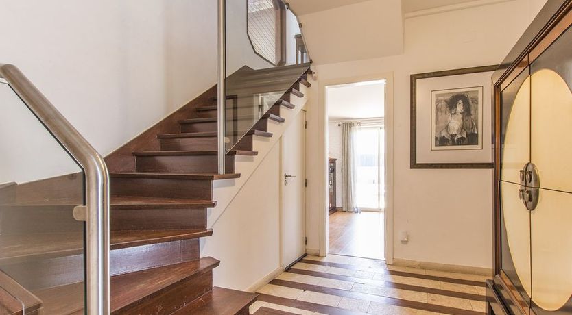 Photo of Caught By The Ocean