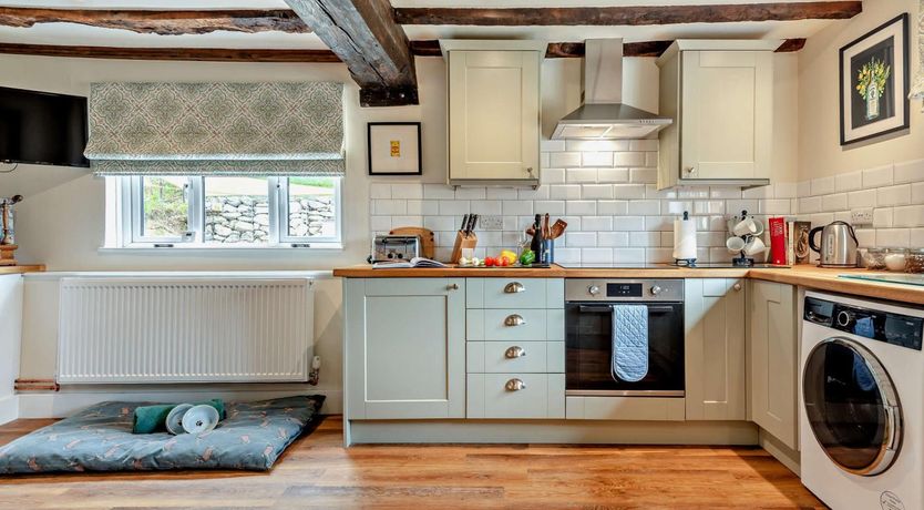 Photo of 3 Bed in Fordingbridge
