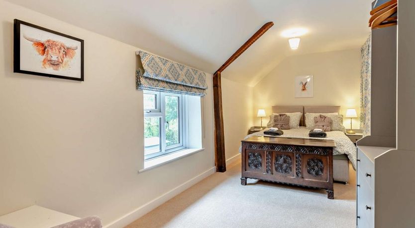 Photo of 3 Bed in Godshill Wood