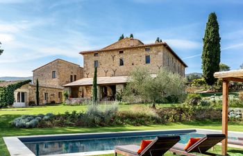 Tuscan Treasure Holiday Home